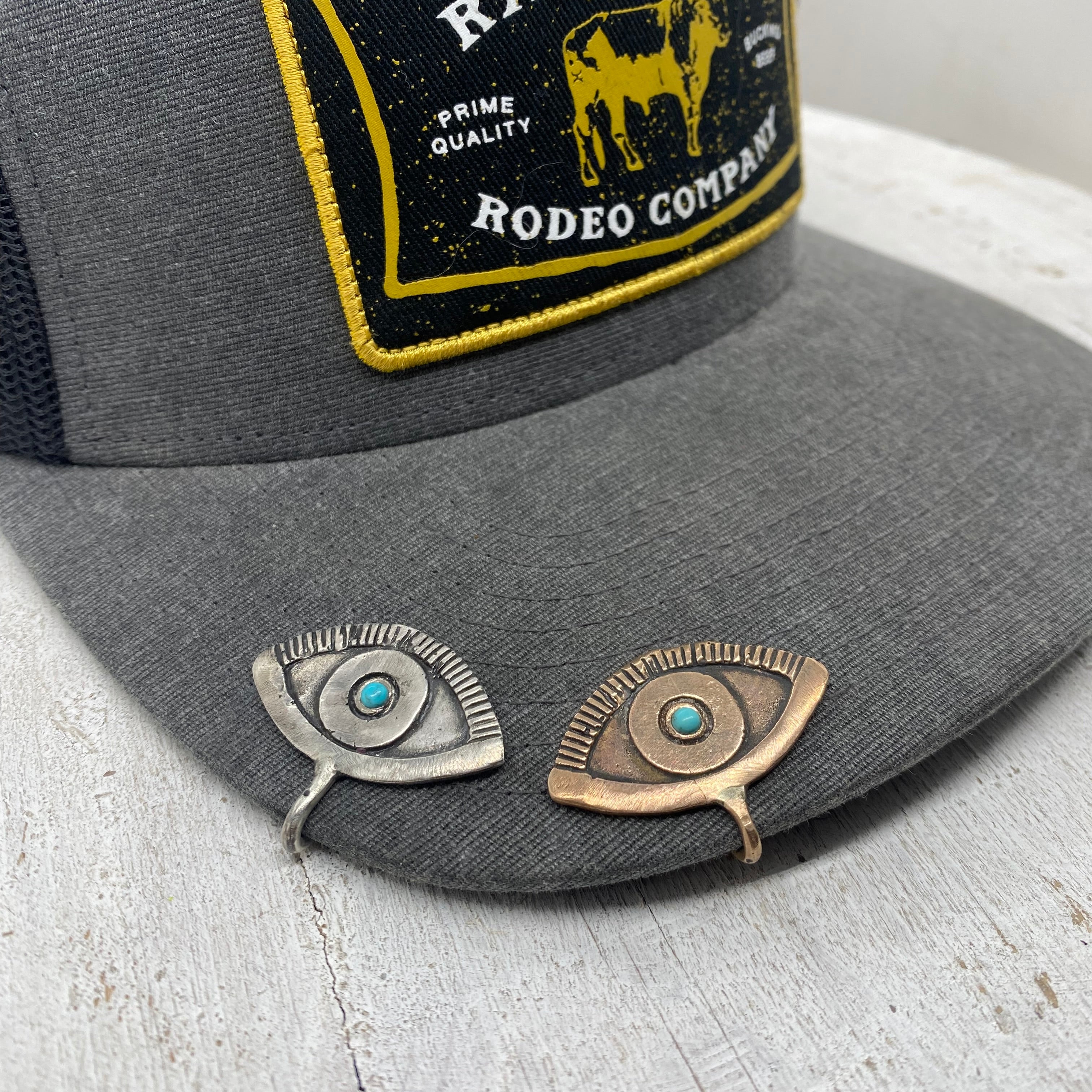 Turquoise Eye Hat Token